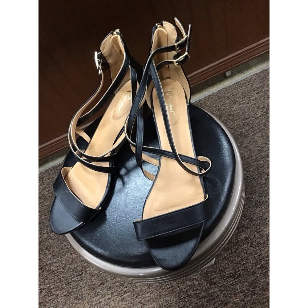 Comfort Gladiator Woven ankle strap Skippir Heeled Sandal size 11W 🤩 - Picture 3 of 5